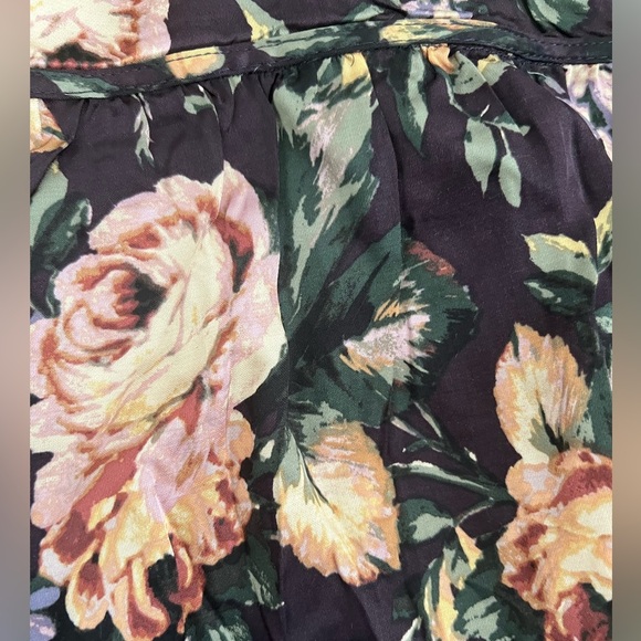 OLIVACEOUS floral top peplum NWT size Large - Picture 8 of 16